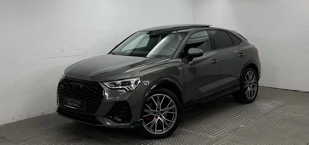 Audi Q3 45 TFSI quattro Sportback S line - Thumbnail 1
