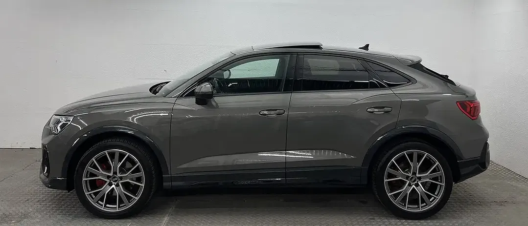 Audi Q3 45 TFSI quattro Sportback S line - Thumbnail 2