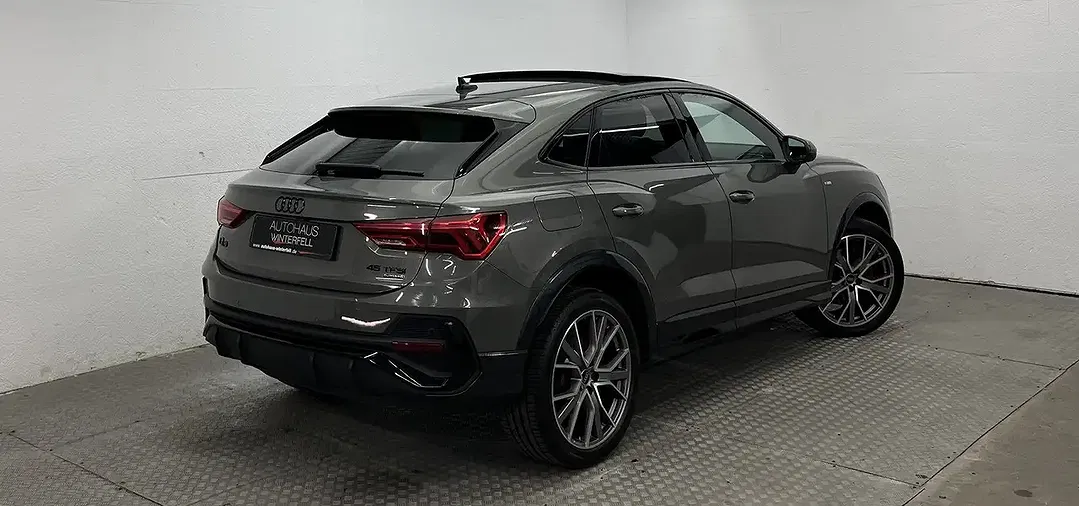 Audi Q3 45 TFSI quattro Sportback S line - Thumbnail 4