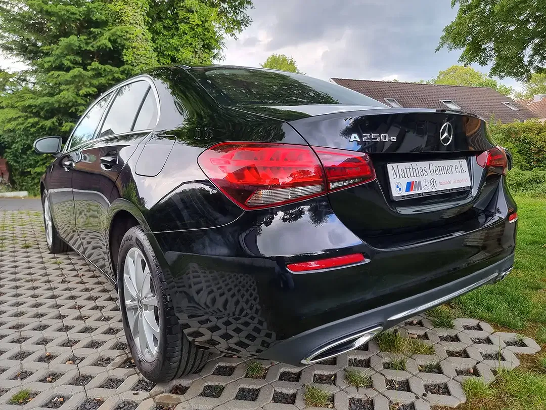Mercedes-Benz A 250 PHEV Hybrid Progressive - Thumbnail 15