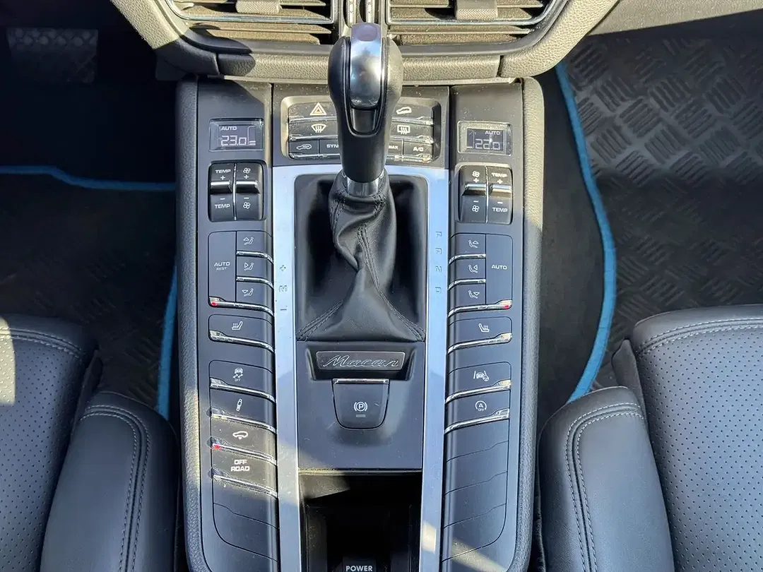 Porsche Macan Sport Chrono S - Thumbnail 13