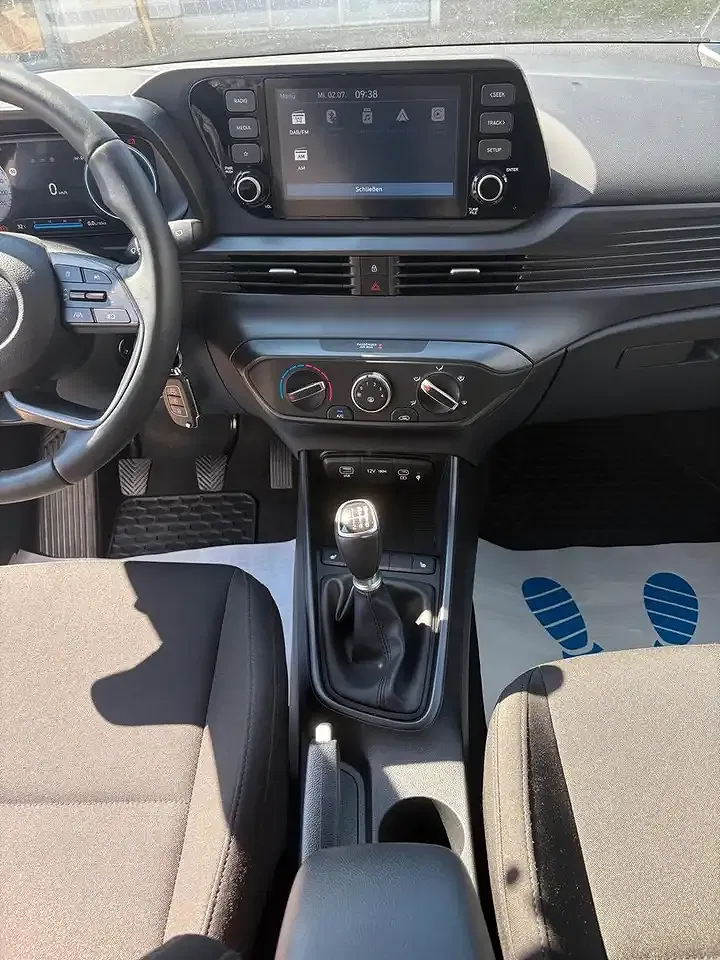 Hyundai i20 - Thumbnail 10