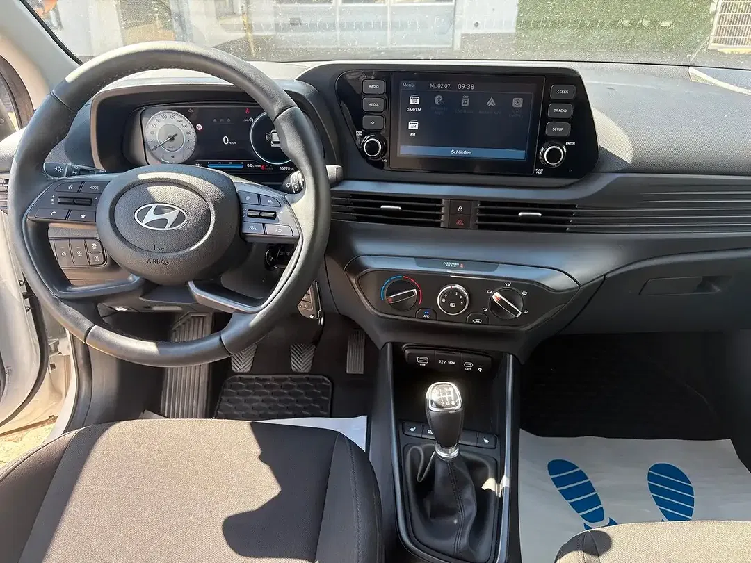Hyundai i20 - Thumbnail 9