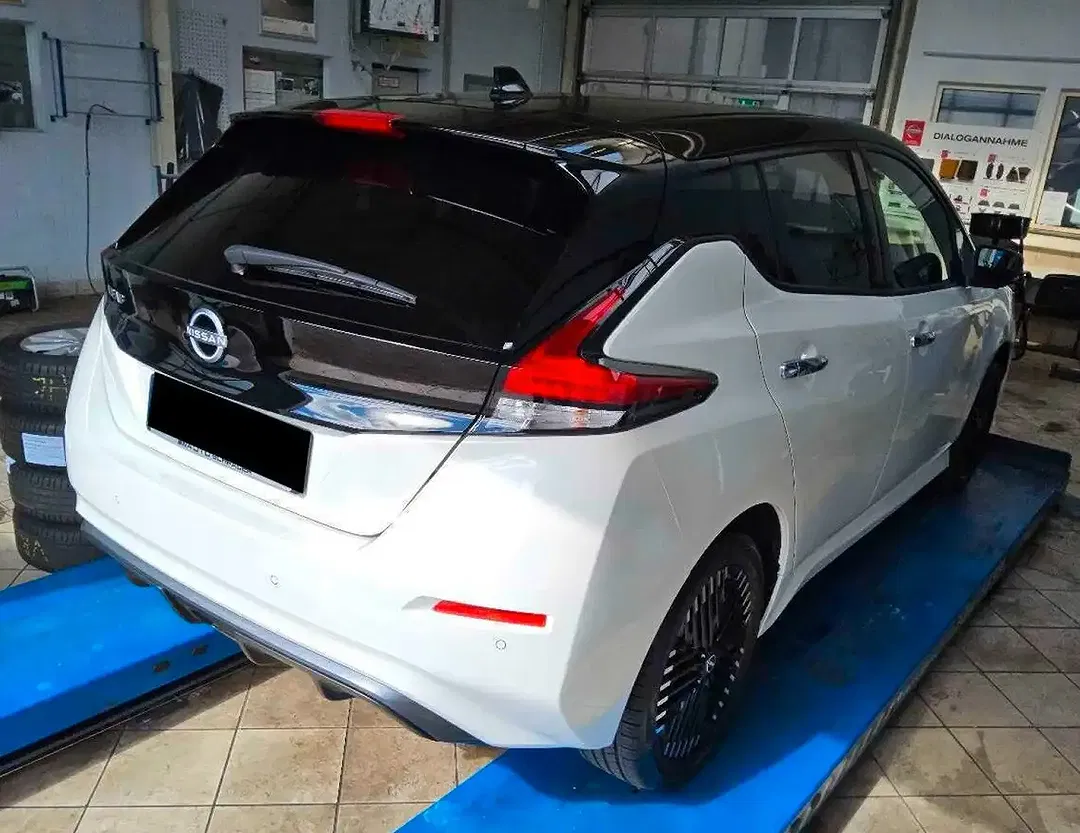 Nissan Leaf N-Connecta - Thumbnail 4