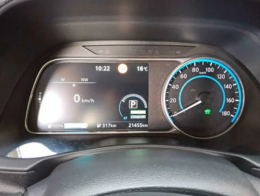 Nissan Leaf N-Connecta - Thumbnail 9