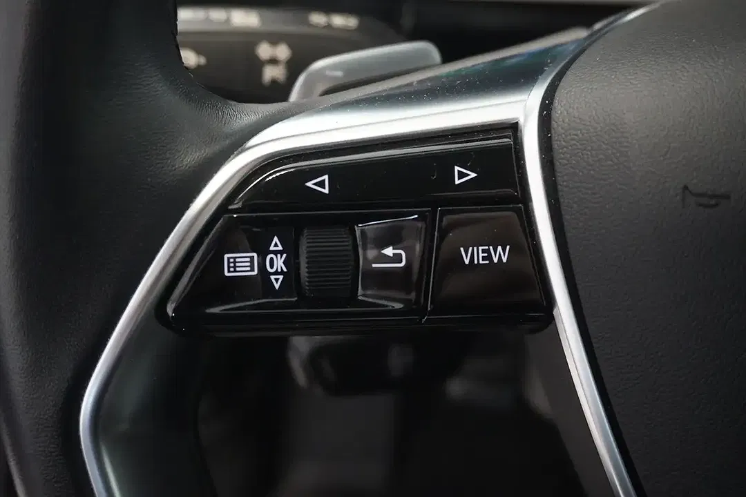Audi e-tron quattro - Thumbnail 12