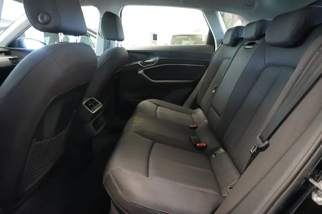 Audi e-tron quattro - Thumbnail 9