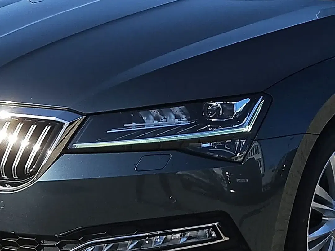 Skoda Superb 2.0 TSI DSG Style - Thumbnail 5