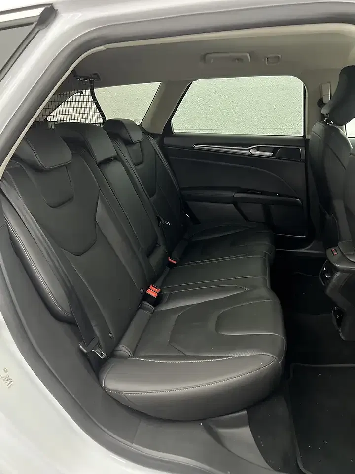 Ford Mondeo 2.0 EcoBlue 4x4 Titanium - Thumbnail 9