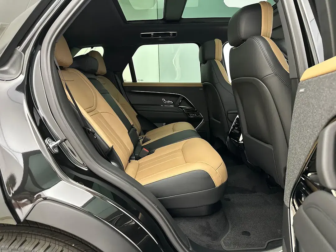 Land Rover Range Rover Sport 4x4 Dynamic SE - Thumbnail 5