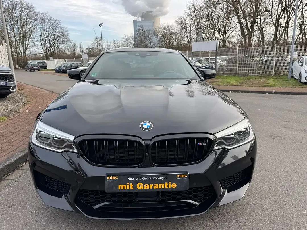BMW M5 xDrive Competition - foto 2