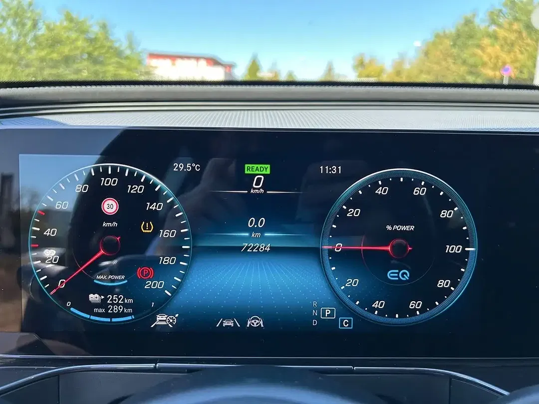 Mercedes-Benz EQC 400 4MATIC AMG Line - foto 14