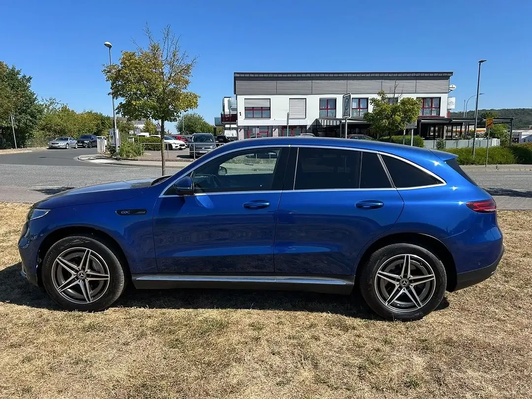 Mercedes-Benz EQC 400 4MATIC AMG Line - Thumbnail 8