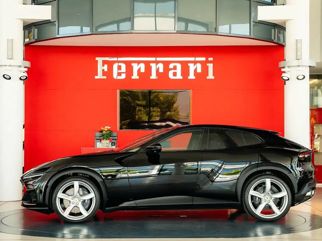 Ferrari Purosangue - Thumbnail 4
