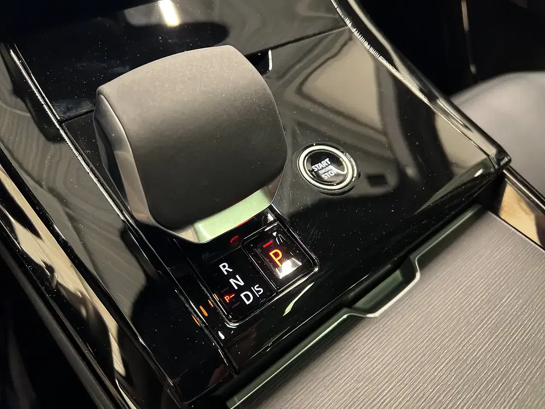 Land Rover Range Rover Sport Hybrid Dynamic SE - Thumbnail 16