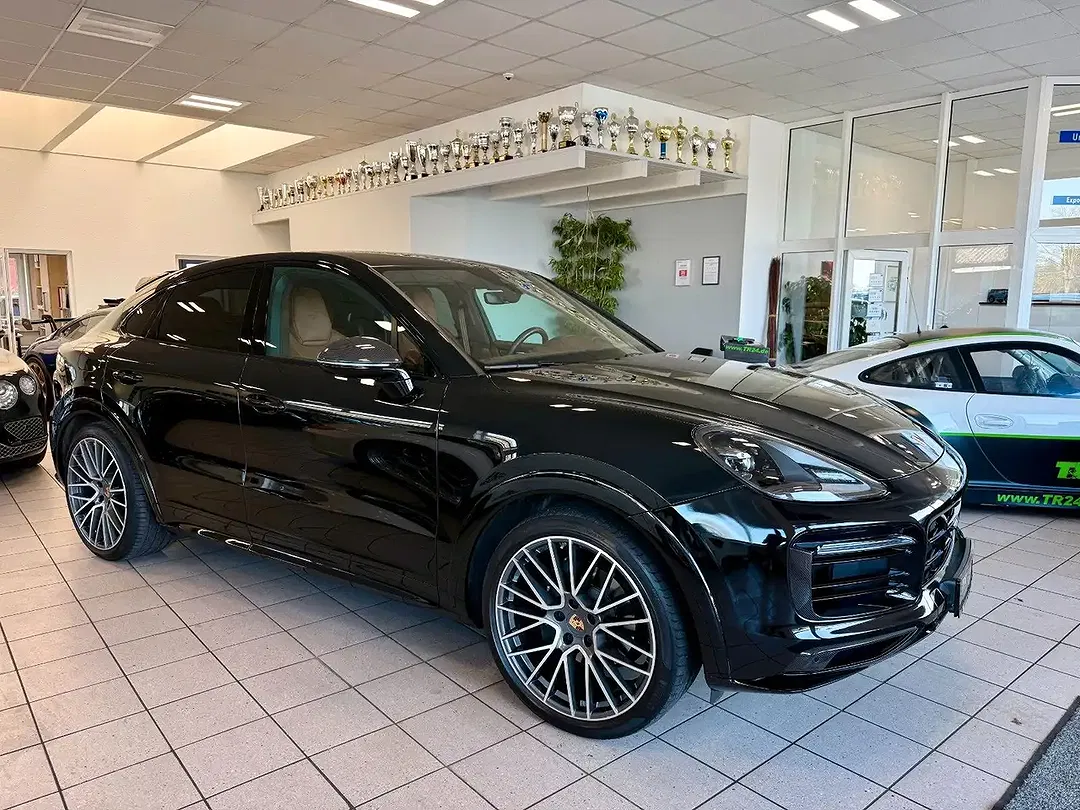 Porsche Cayenne Coupe Edition - Thumbnail 1