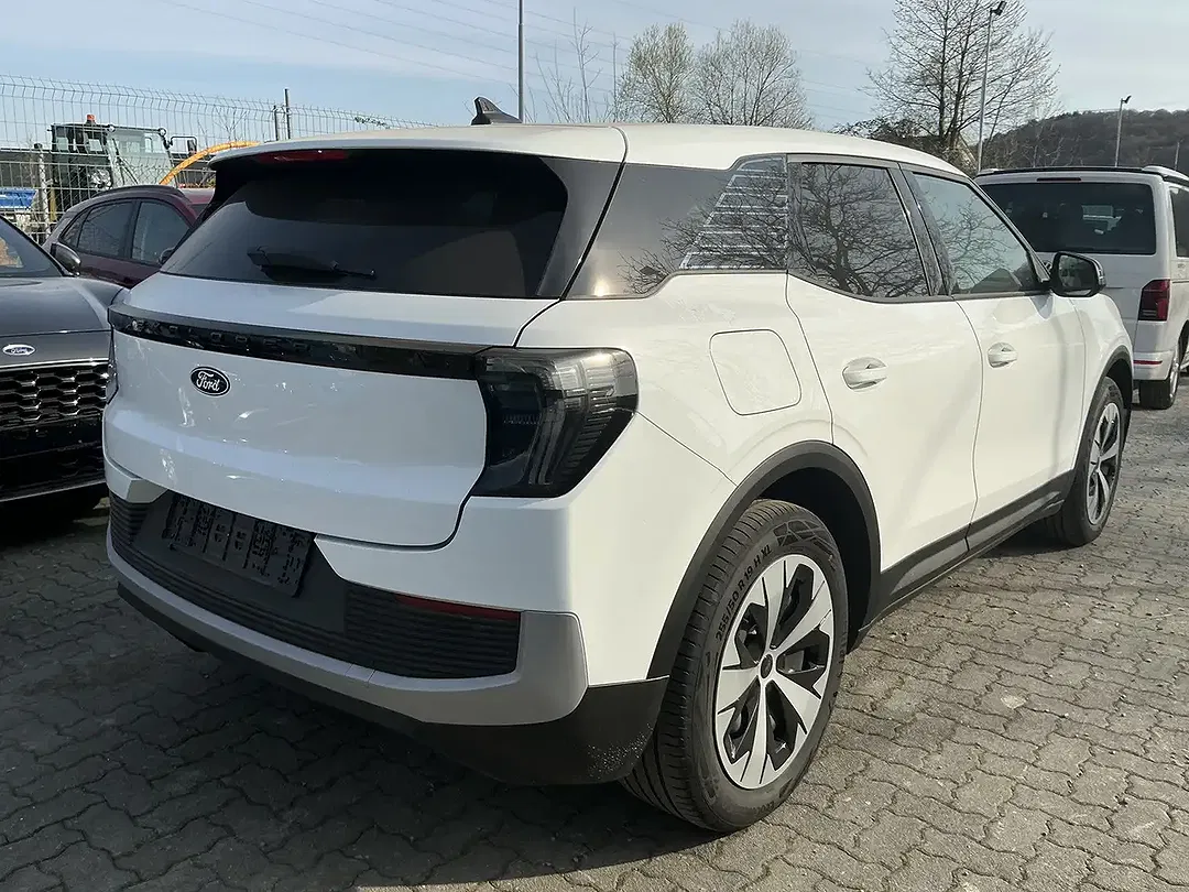 Ford Explorer - foto 2