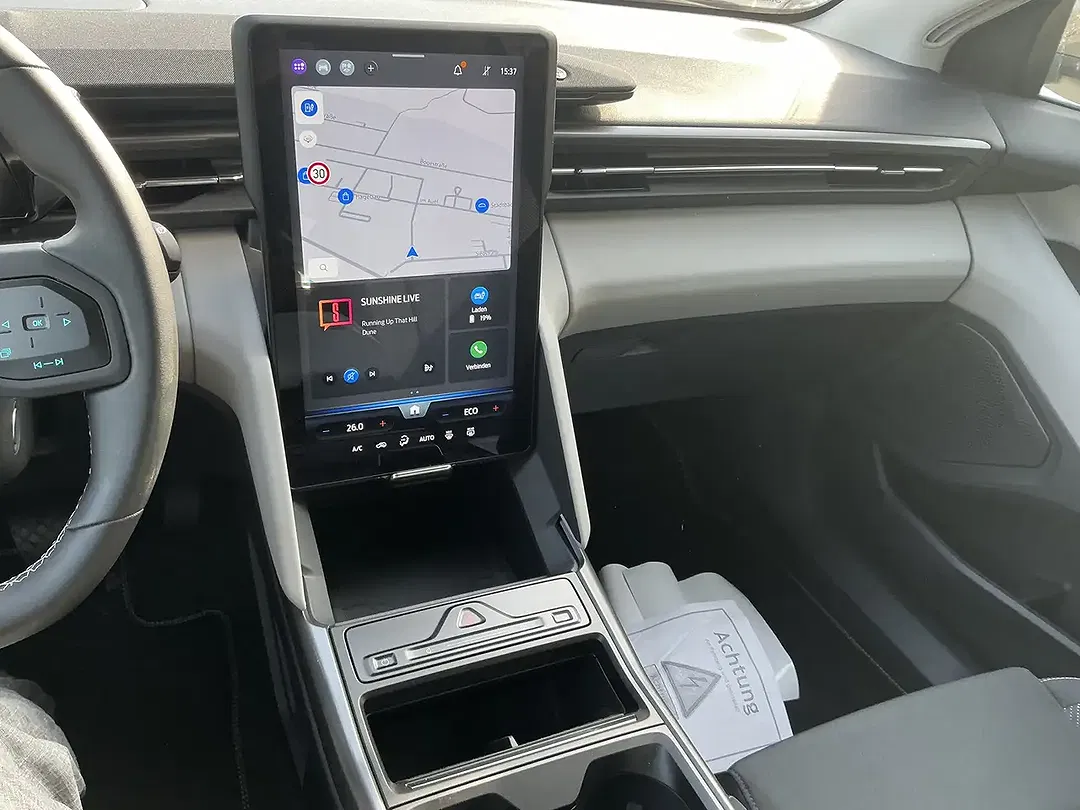 Ford Explorer - Thumbnail 7