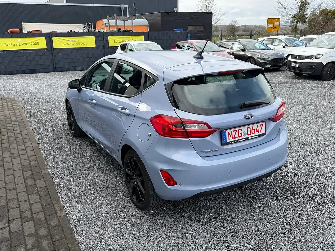 Ford Fiesta - Thumbnail 6