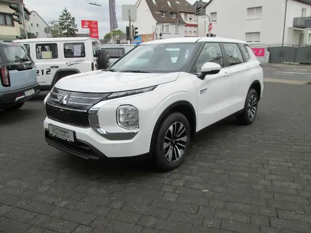 Mitsubishi Outlander 2.4 PHEV Diamant - Afbeelding 1