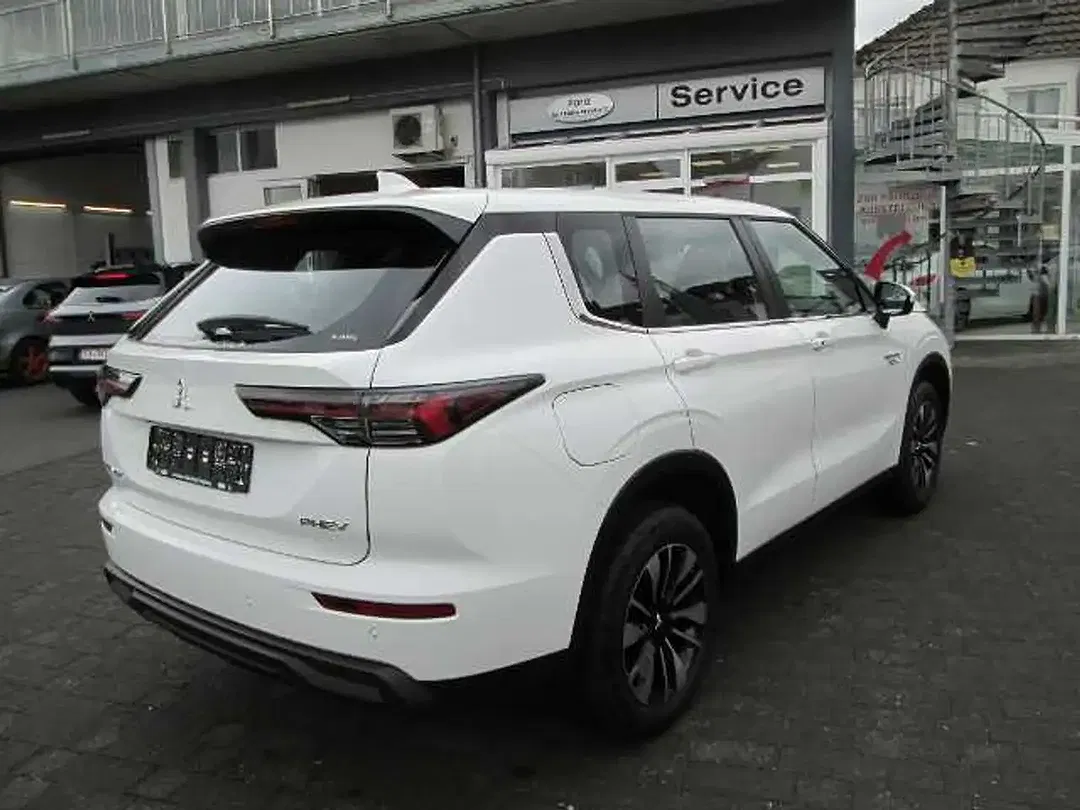 Mitsubishi Outlander 2.4 PHEV Diamant - Thumbnail 6