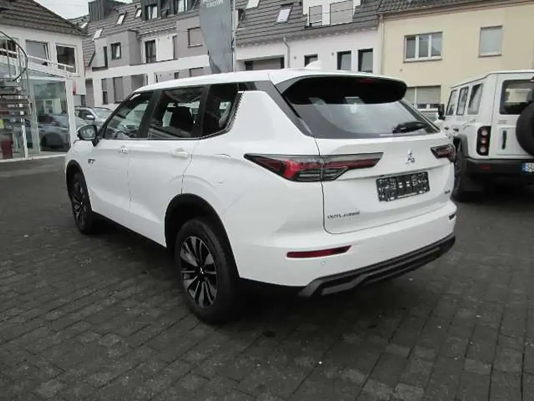 Mitsubishi Outlander 2.4 PHEV Diamant - Thumbnail 8