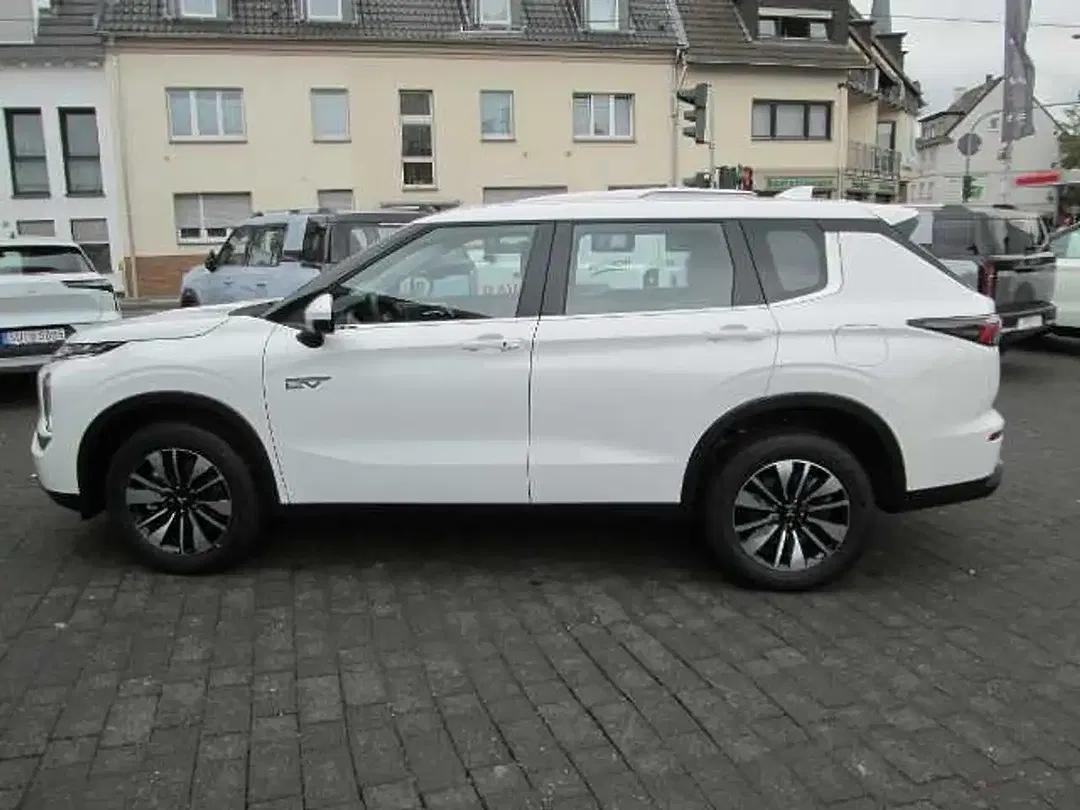 Mitsubishi Outlander 2.4 PHEV Diamant - Thumbnail 9