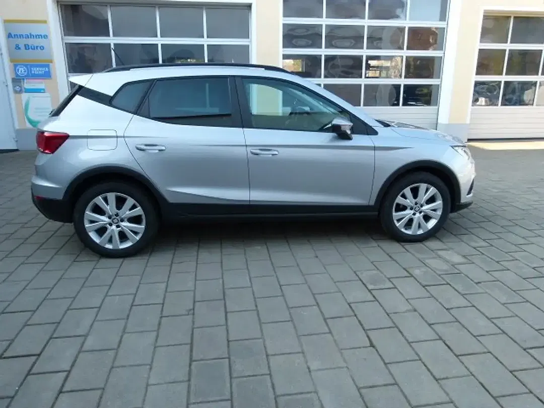 SEAT Arona Style - Thumbnail 7