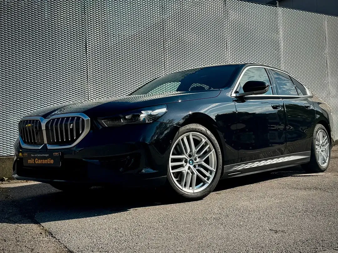 BMW i5 eDrive - foto 1