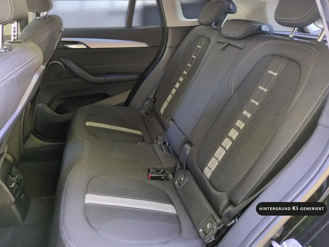 BMW X1 xDrive Advantage - Thumbnail 13