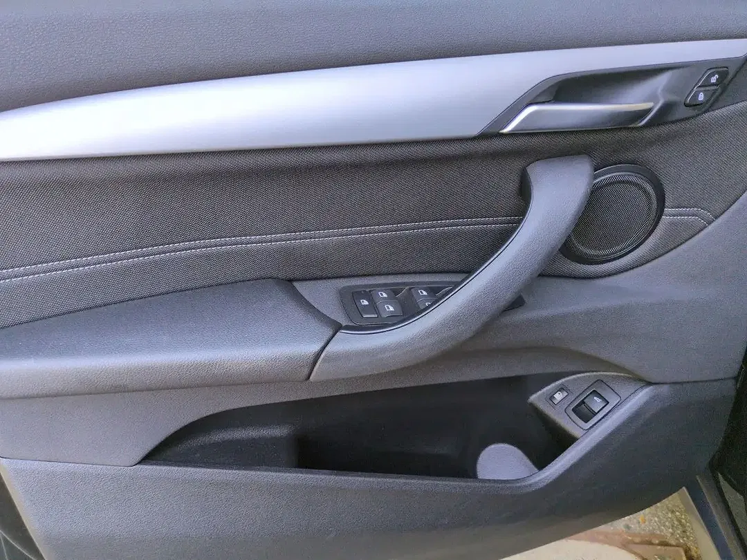BMW X1 xDrive Advantage - Thumbnail 9