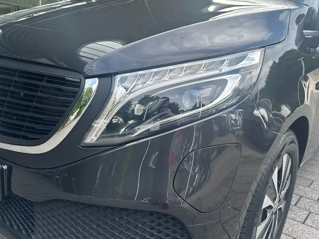 Mercedes-Benz EQV 300 MBUX - Thumbnail 6