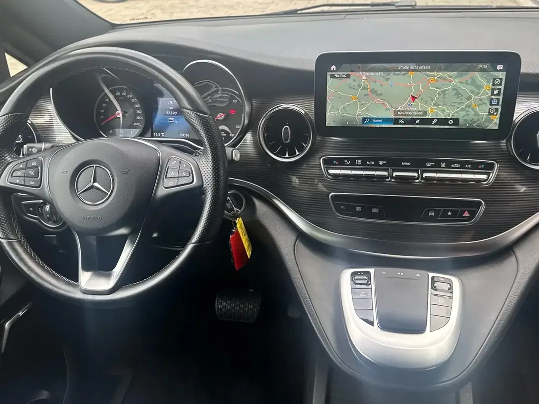 Mercedes-Benz EQV 300 MBUX - Thumbnail 8