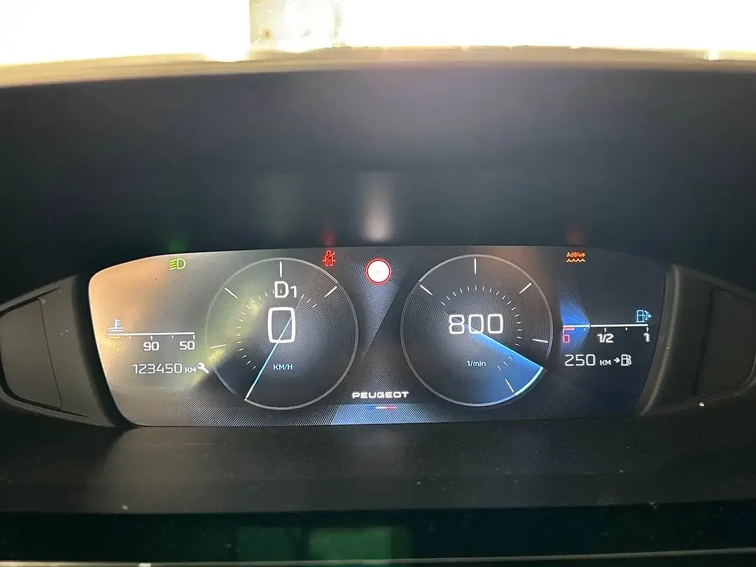 Peugeot 308 130 BlueHDi Active Pack SW - Thumbnail 10