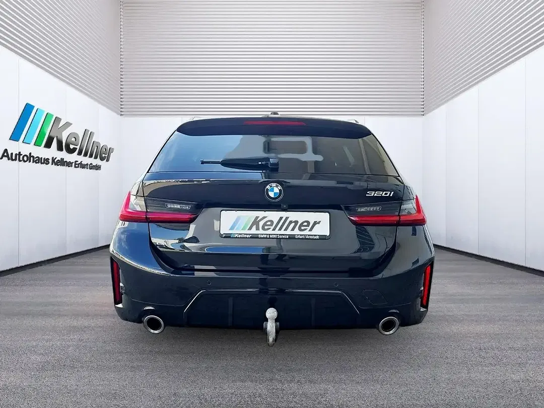 BMW 320 Touring M Sport - Thumbnail 4
