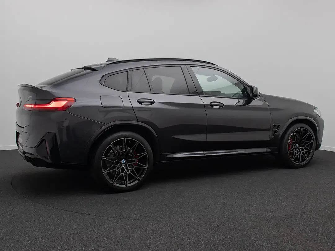 BMW X4 M Competition - Thumbnail 6