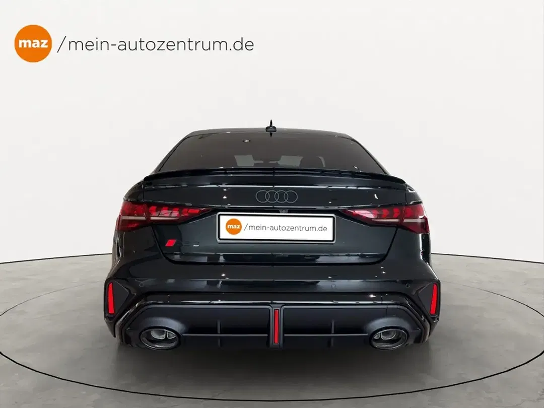 Audi RS3 S tronic - Thumbnail 4
