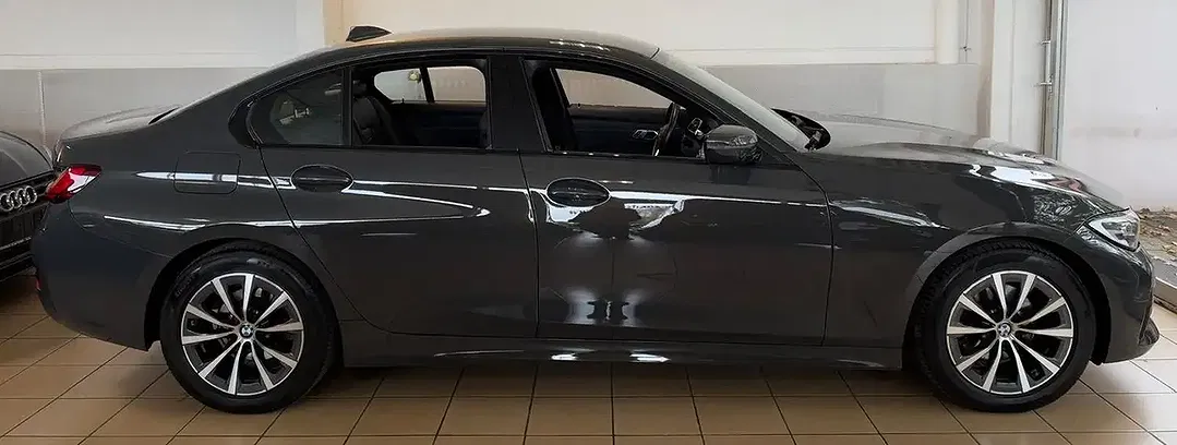 BMW 320 Advantage - Thumbnail 2