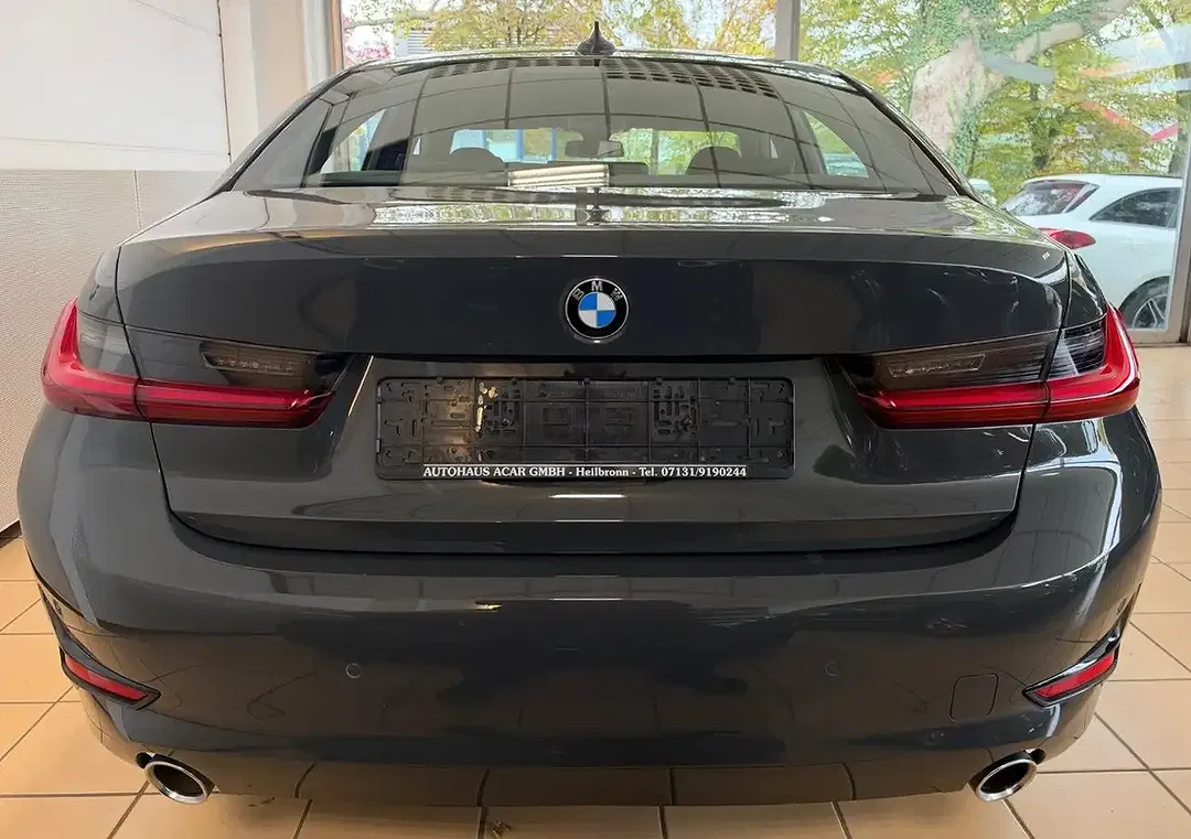 BMW 320 Advantage - Thumbnail 6