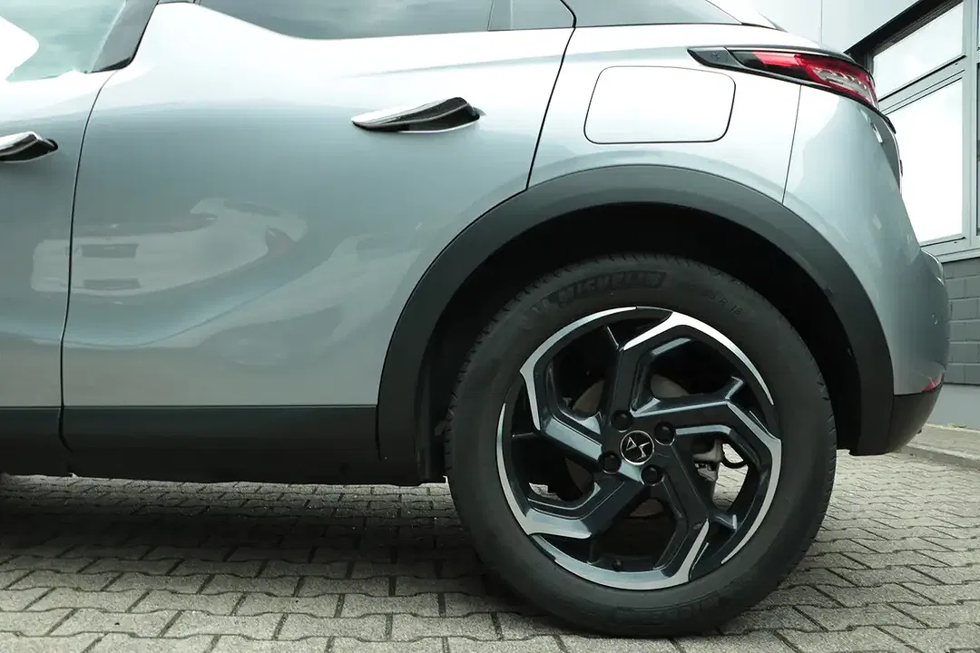 DS Automobiles DS 3 Crossback - Thumbnail 6