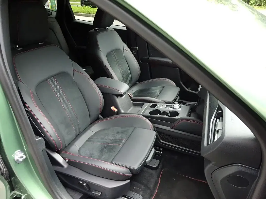 Ford Kuga ST-Line X - Thumbnail 8