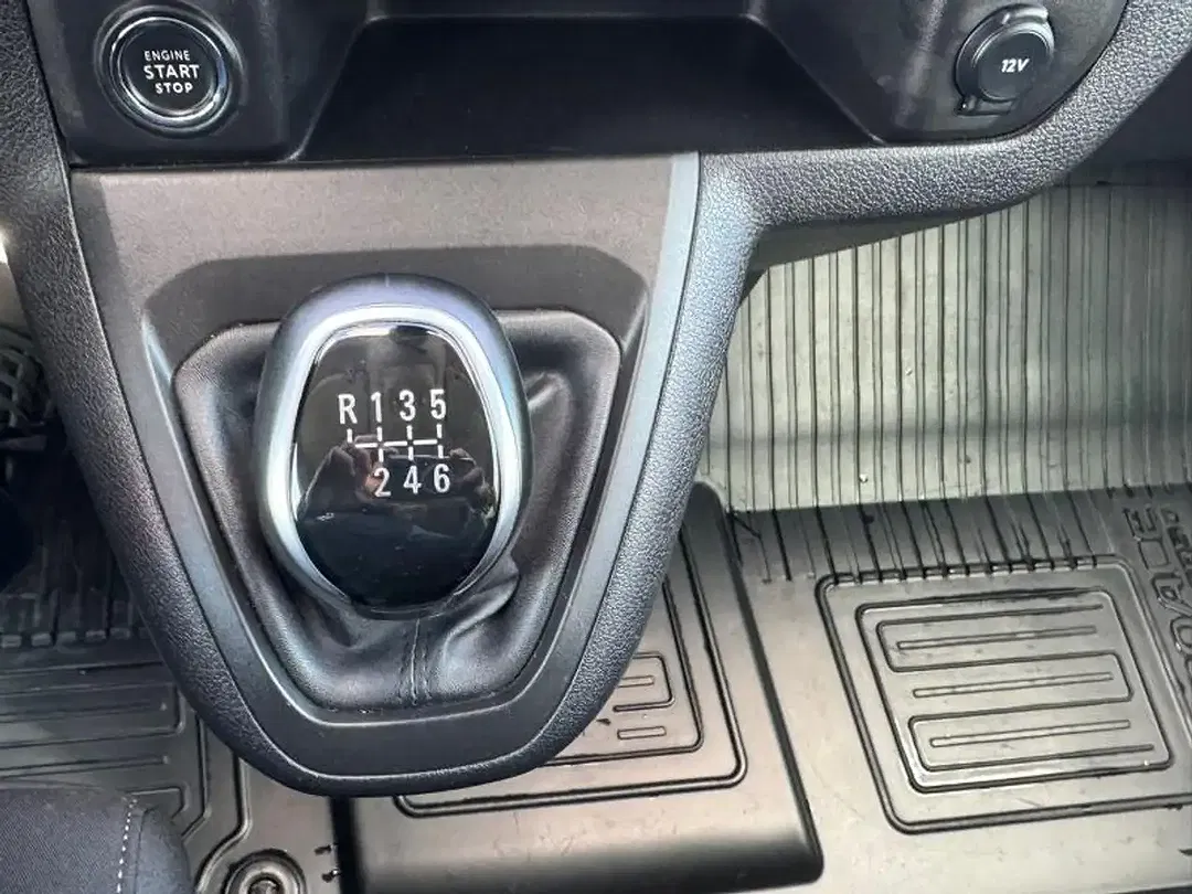 Toyota Verso - Thumbnail 20