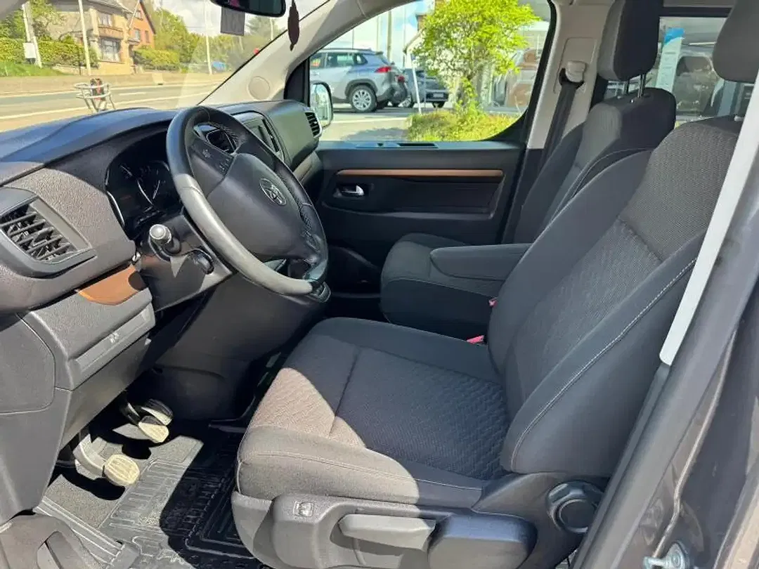 Toyota Verso - Thumbnail 5