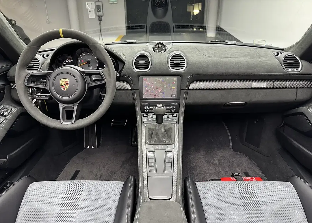 Porsche 718 Spyder RS Weissach - Thumbnail 11