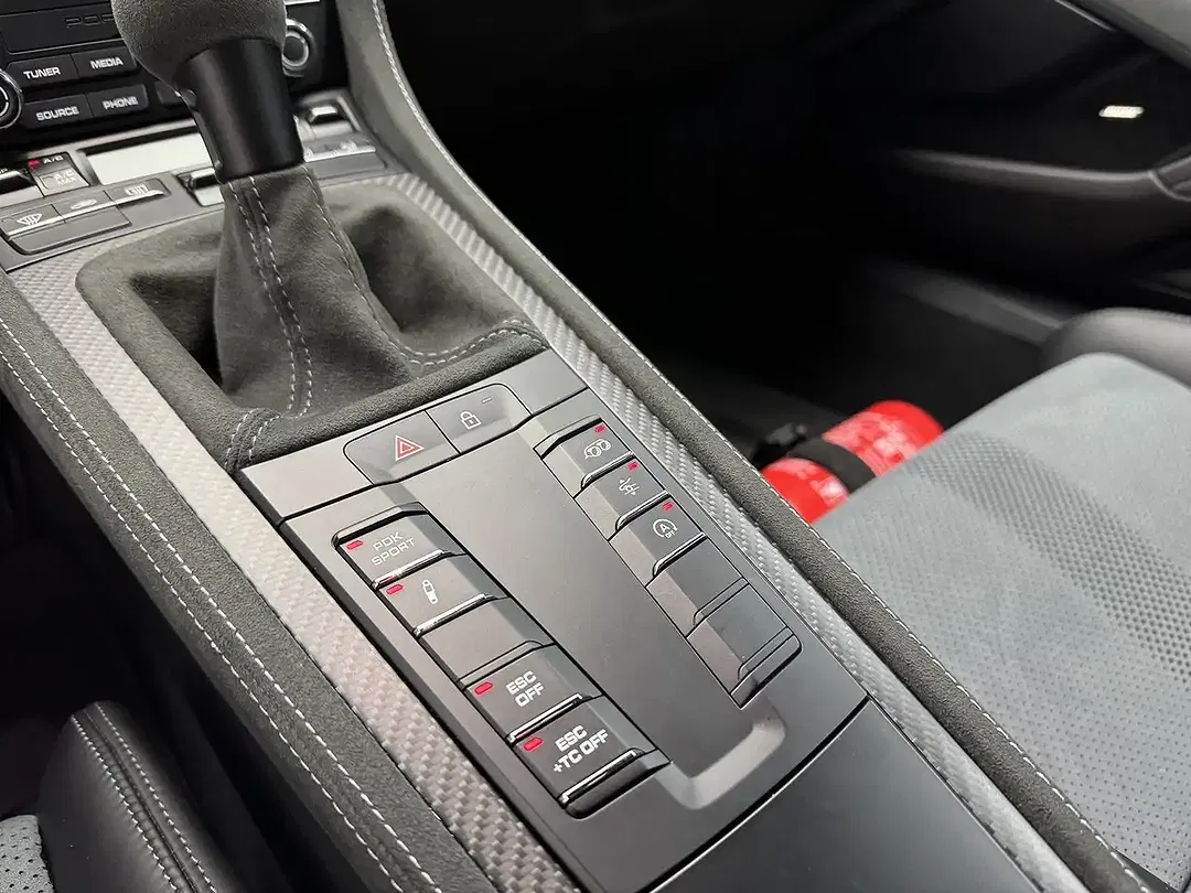 Porsche 718 Spyder RS Weissach - Thumbnail 18