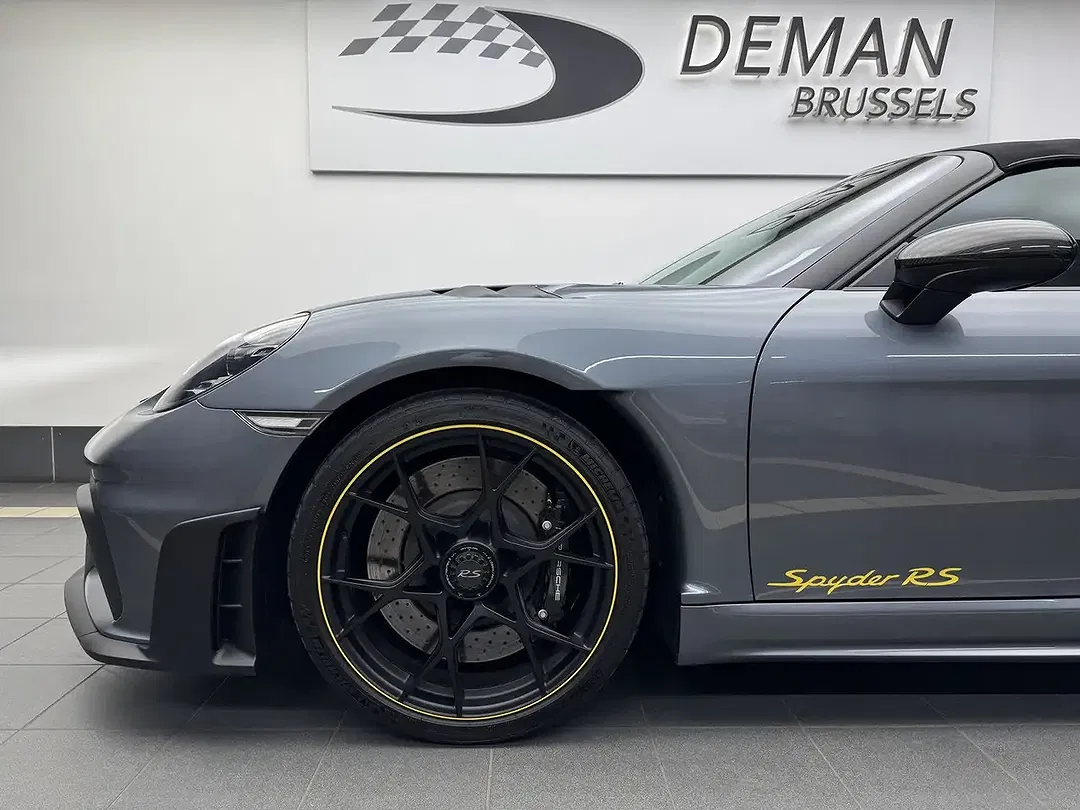 Porsche 718 Spyder RS Weissach - Thumbnail 25