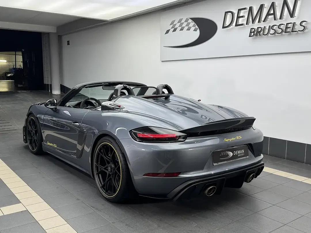 Porsche 718 Spyder RS Weissach - Thumbnail 3