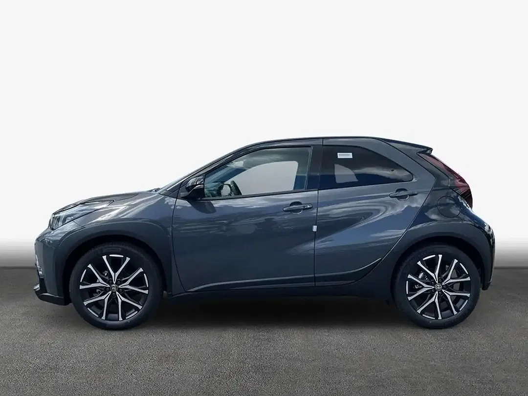 Toyota Aygo X 1.5 Hybrid GR Sport - Thumbnail 4