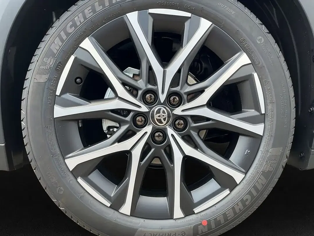 Toyota Aygo X 1.5 Hybrid GR Sport - Thumbnail 7