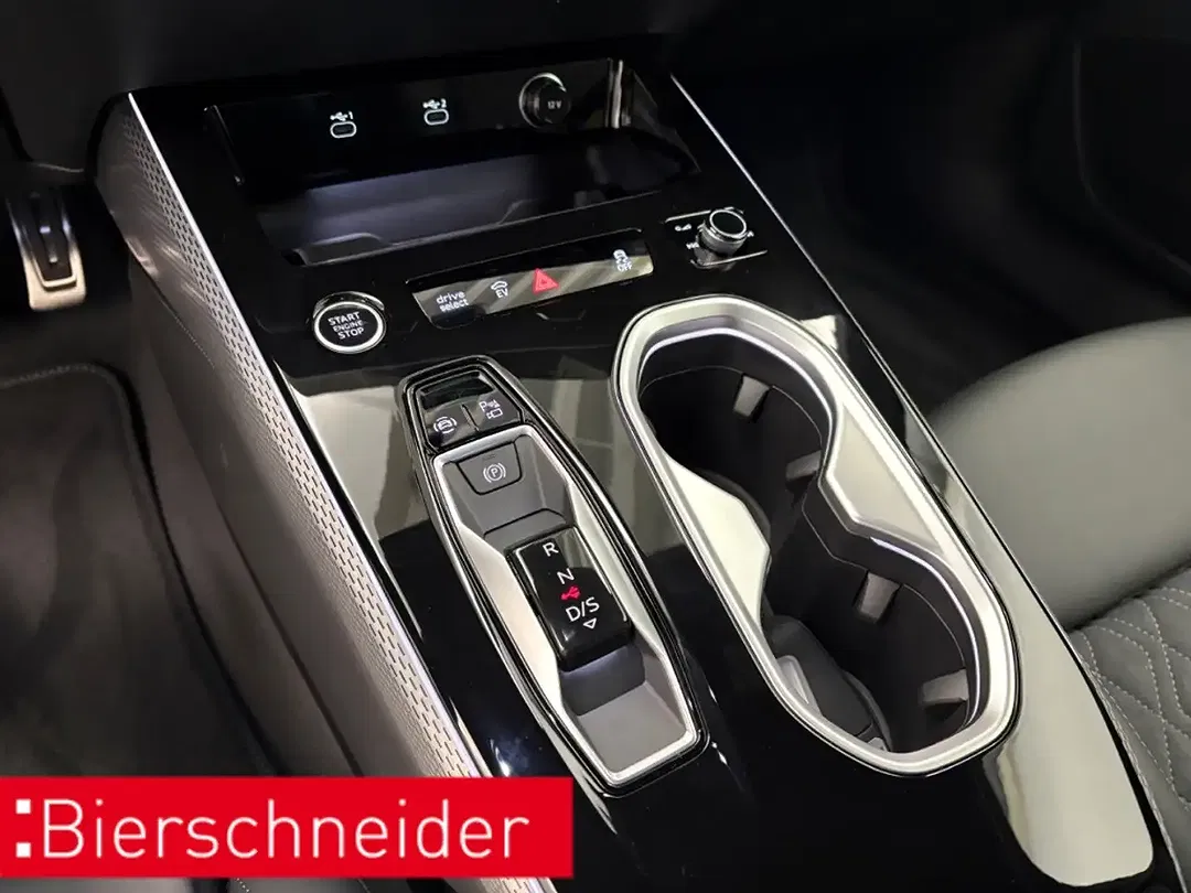 Audi A6 quattro Avant S line Edition One - Thumbnail 13